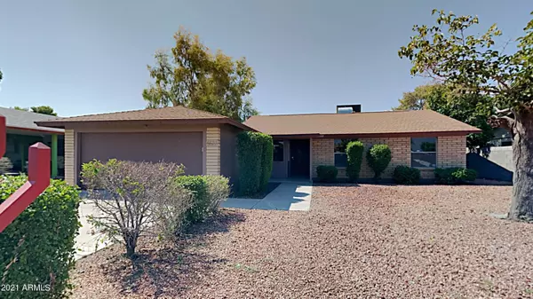 5523 W SUNNYSLOPE Lane, Glendale, AZ 85302
