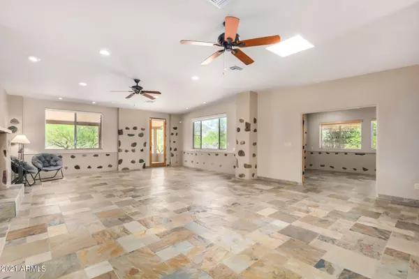 Cave Creek, AZ 85331,40246 N 54TH Street