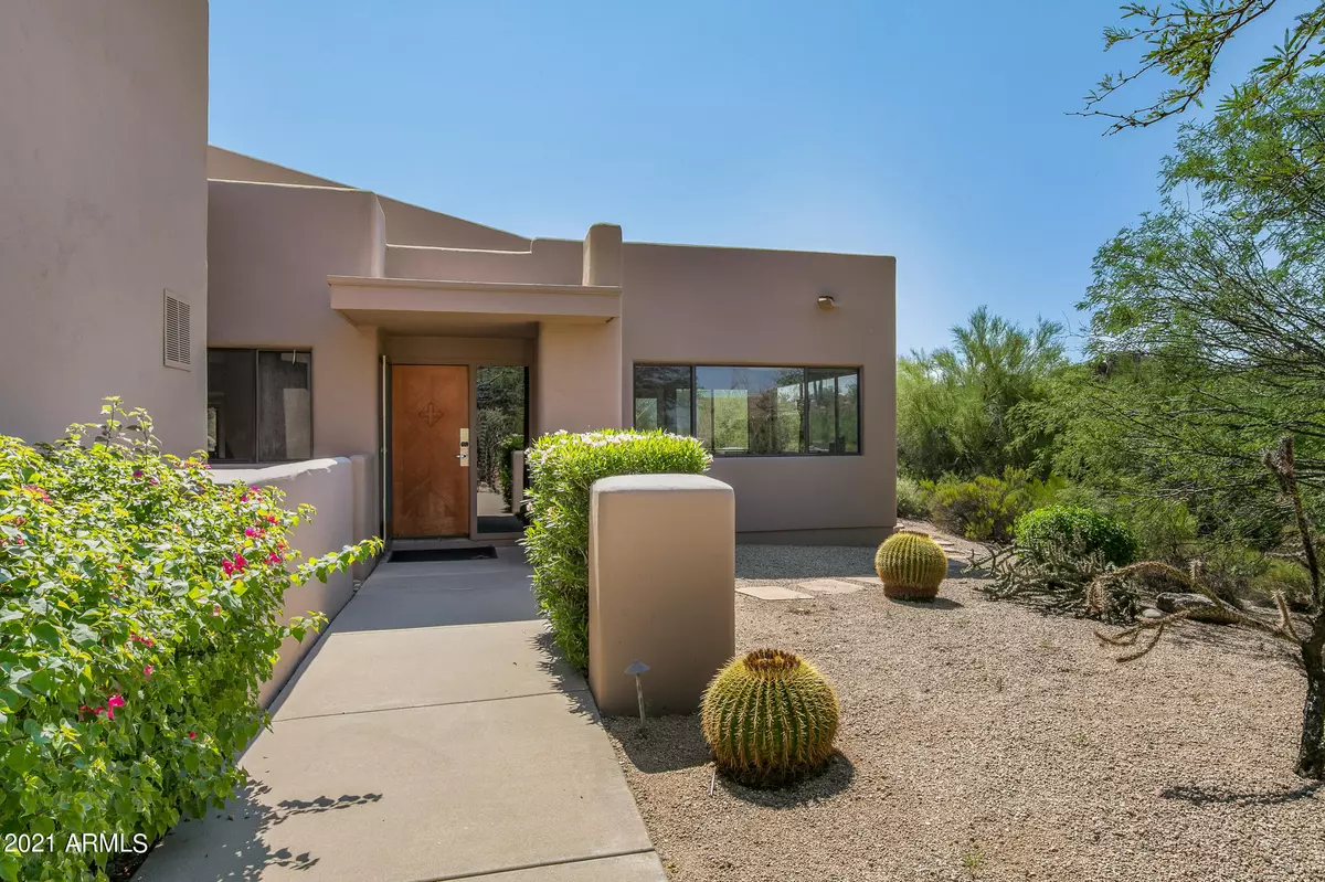 Scottsdale, AZ 85266,9240 E Whitethorn Circle #620