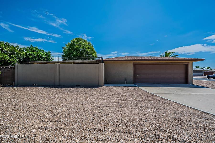 5604 E DALLAS Street, Mesa, AZ 85205