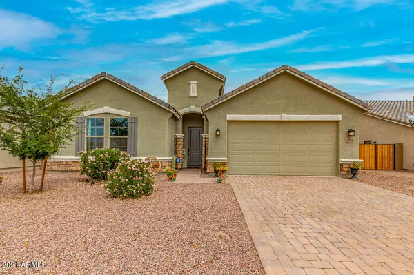 2076 W MADISEN MARIE Avenue, San Tan Valley, AZ 85144
