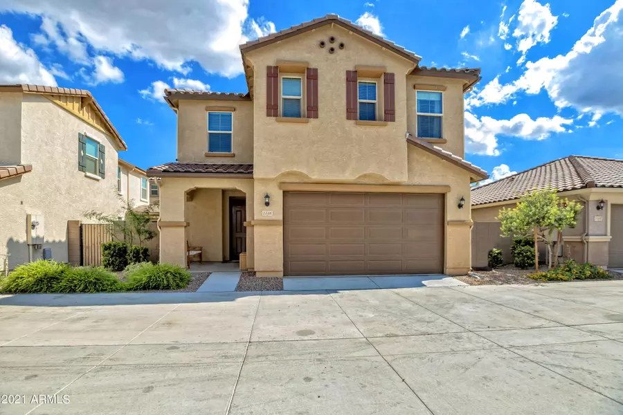 1148 S SAWYER --, Mesa, AZ 85208