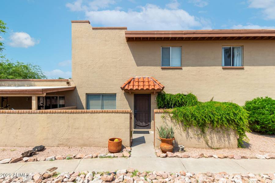 14256 N Oakwood Lane, Fountain Hills, AZ 85268