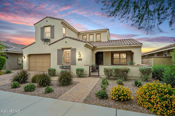 10463 E PIVITOL Avenue, Mesa, AZ 85212