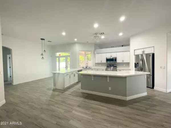 Peoria, AZ 85381,7832 W Country Gables Drive