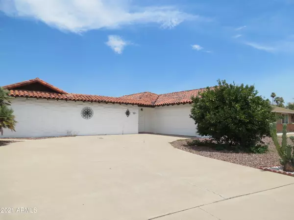 10136 W CINNEBAR Avenue, Sun City, AZ 85351