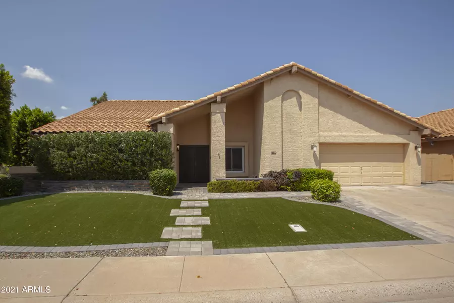 2334 W ALAMO Drive, Chandler, AZ 85224