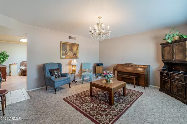 Chandler, AZ 85225,857 W DUBLIN Street