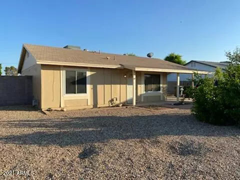 2263 W PORTOBELLO Avenue, Mesa, AZ 85202