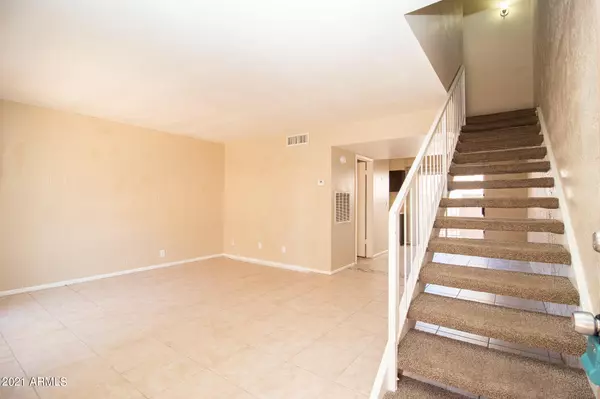 Phoenix, AZ 85051,3524 W DUNLAP Avenue #117