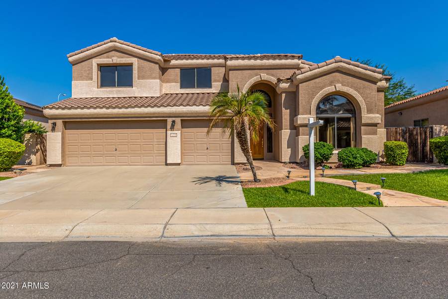 762 W HONEYSUCKLE Drive, Chandler, AZ 85248