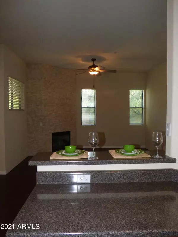 Paradise Valley, AZ 85253,7027 N SCOTTSDALE Road #233
