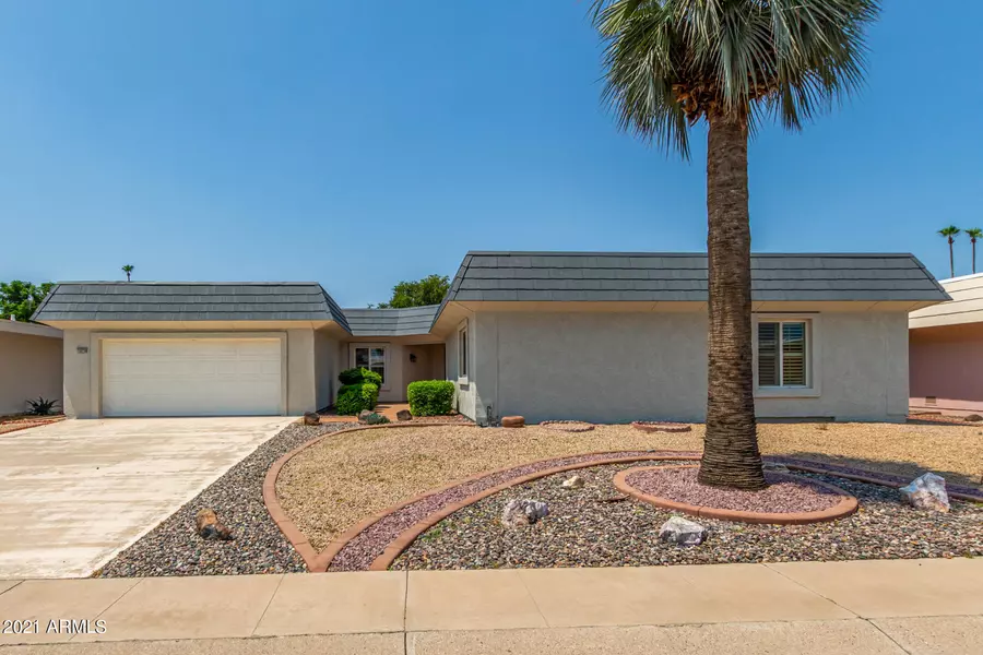 10738 W WHEATRIDGE Drive, Sun City, AZ 85373