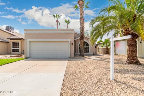 252 S LAVEEN Drive, Chandler, AZ 85226