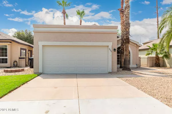 Chandler, AZ 85226,252 S LAVEEN Drive