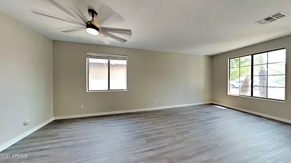 San Tan Valley, AZ 85143,1208 W DESERT VALLEY Drive