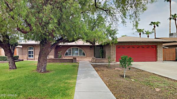 2044 E WATSON Drive,  Tempe,  AZ 85283