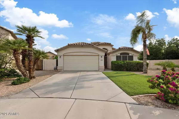 2201 S PEPPERTREE Court, Gilbert, AZ 85295