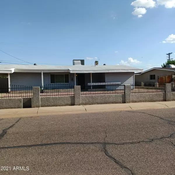 Phoenix, AZ 85033,6011 W FAIRMOUNT Avenue W