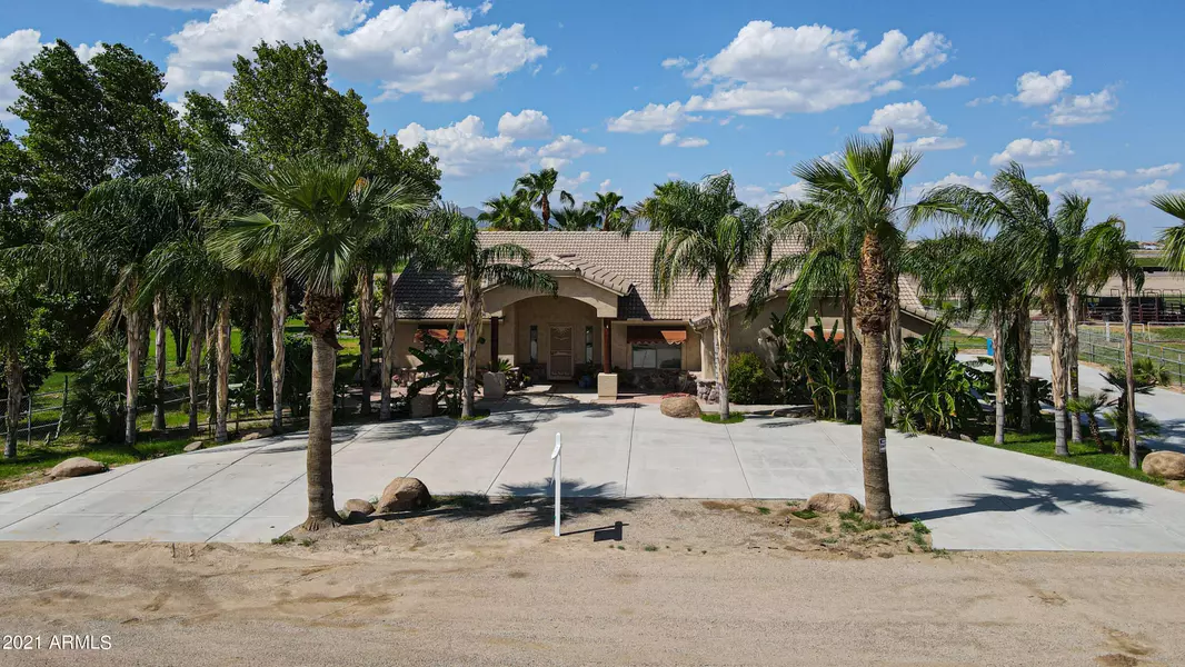 22834 W SHUMWAY FARM Road, Buckeye, AZ 85326