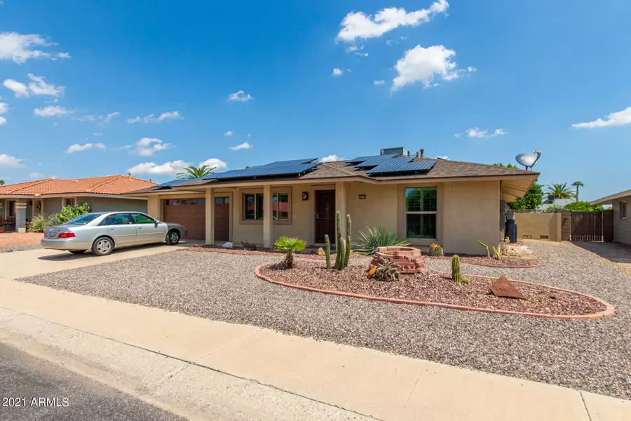 10526 W WHITE MOUNTAIN Road, Sun City, AZ 85351