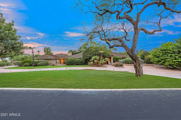 Paradise Valley, AZ 85253,5006 E CRESTVIEW Drive