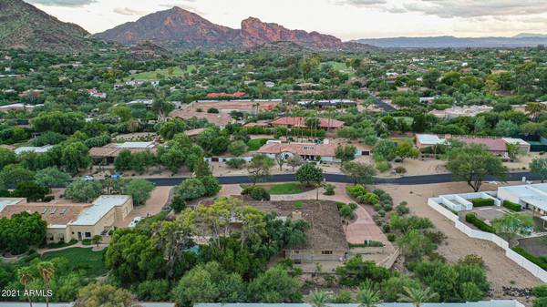 Paradise Valley, AZ 85253,5006 E CRESTVIEW Drive