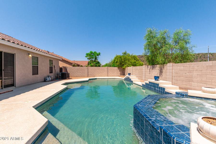 3118 W MARK Lane, Phoenix, AZ 85083