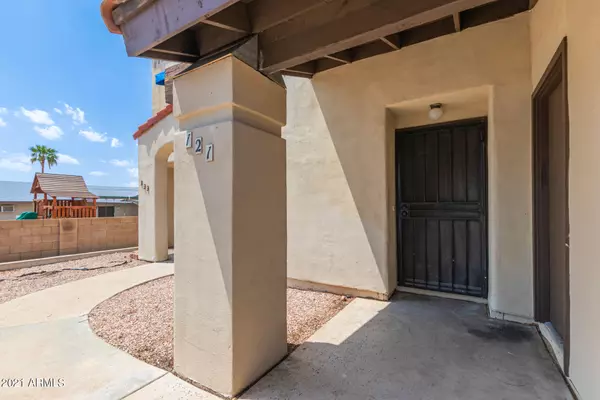 2201 W UNION HILLS Drive #121, Phoenix, AZ 85027