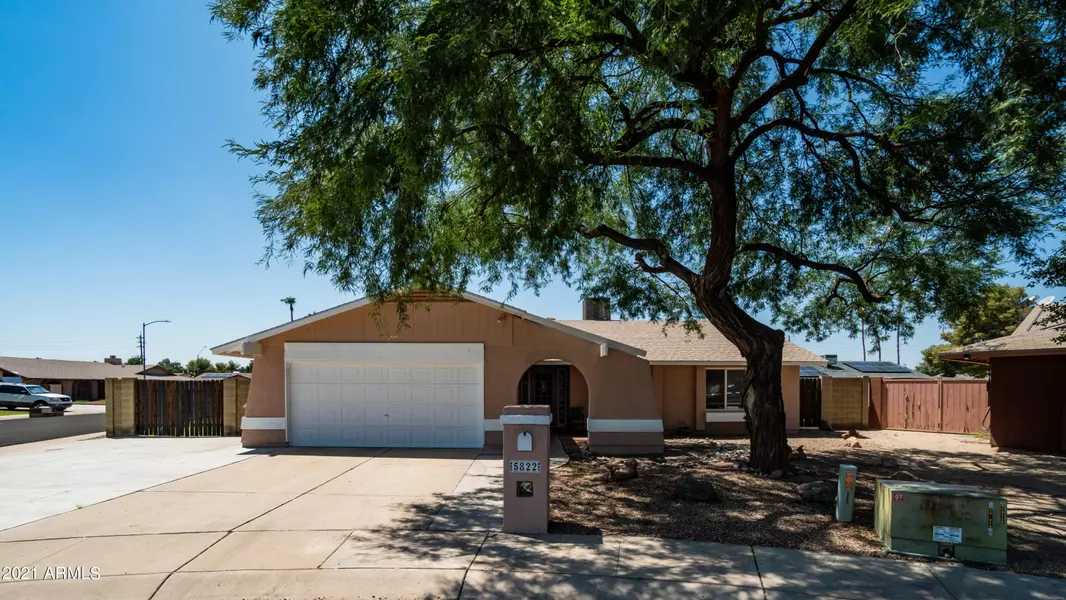 5822 W MURIEL Drive, Glendale, AZ 85308