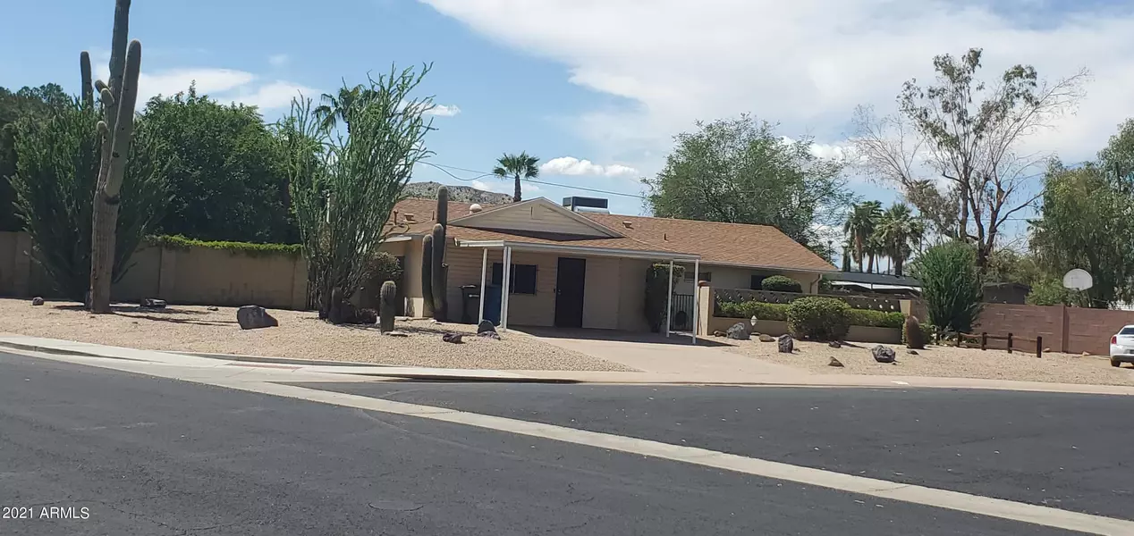 2612 E BROWN Street, Phoenix, AZ 85028