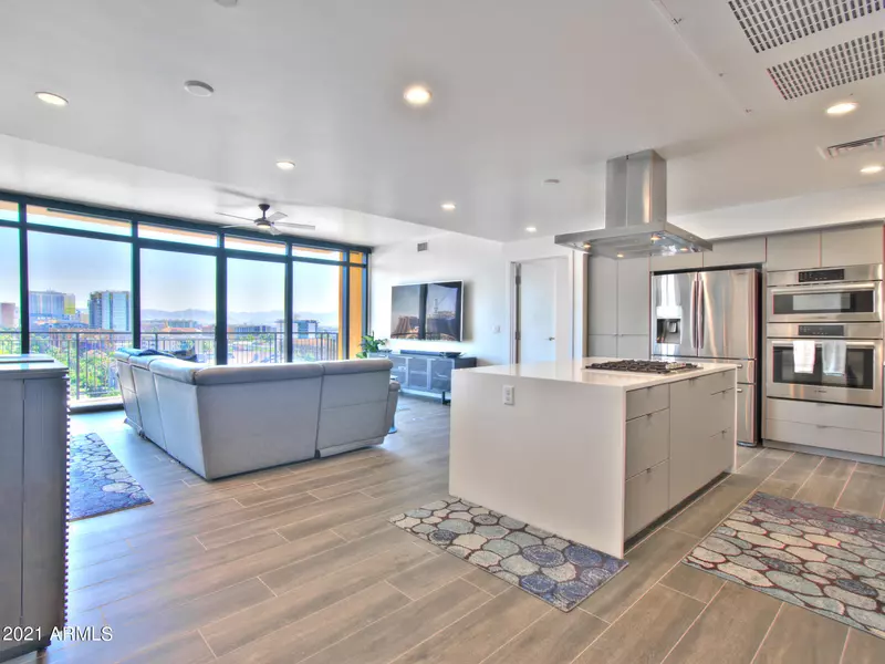 200 W PORTLAND Street #1027, Phoenix, AZ 85003