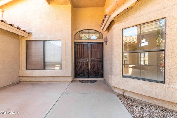 Scottsdale, AZ 85254,5335 E GROVERS Avenue