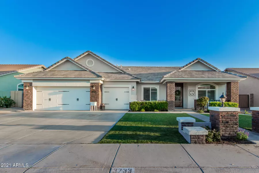 3733 E MEADOW MIST Lane, San Tan Valley, AZ 85140