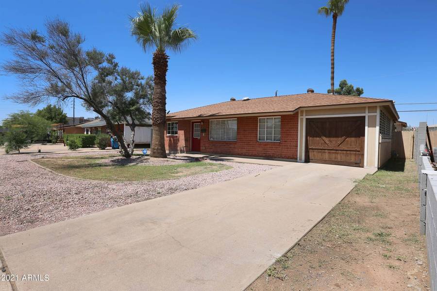 2402 W WELDON Avenue, Phoenix, AZ 85015