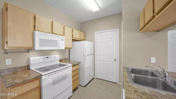 Phoenix, AZ 85008,5345 E VAN BUREN Street #171