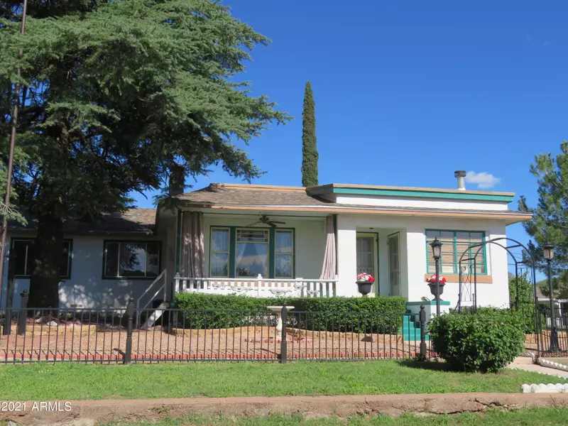 600 HOVLAND Street, Bisbee, AZ 85603