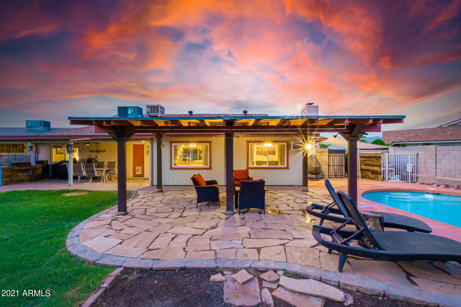 Mesa, AZ 85210,757 W NOPAL Circle