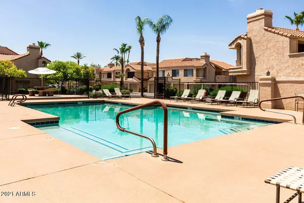 Scottsdale, AZ 85258,10055 E MOUNTAINVIEW LAKE Drive #2020