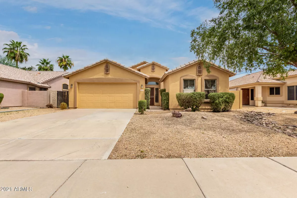 Gilbert, AZ 85297,3352 E CHICKADEE Road