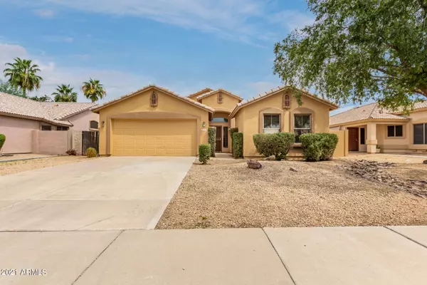 3352 E CHICKADEE Road, Gilbert, AZ 85297