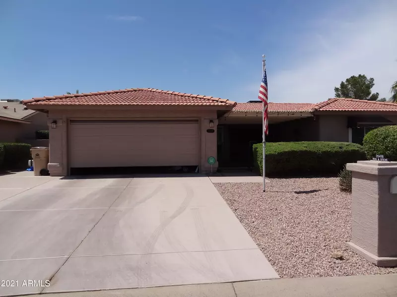 26418 S NEW TOWN Drive #15, Sun Lakes, AZ 85248