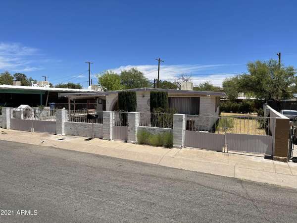 Nogales, AZ 85621,1336 W Camino De La Paloma --