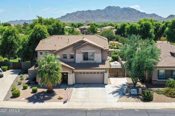 6771 S SILVER Place, Chandler, AZ 85249