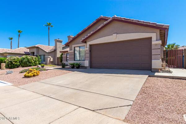 Phoenix, AZ 85032,4331 E COOLBROOK Avenue