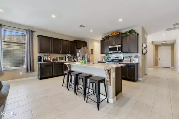 San Tan Valley, AZ 85143,525 W DANISH RED Trail