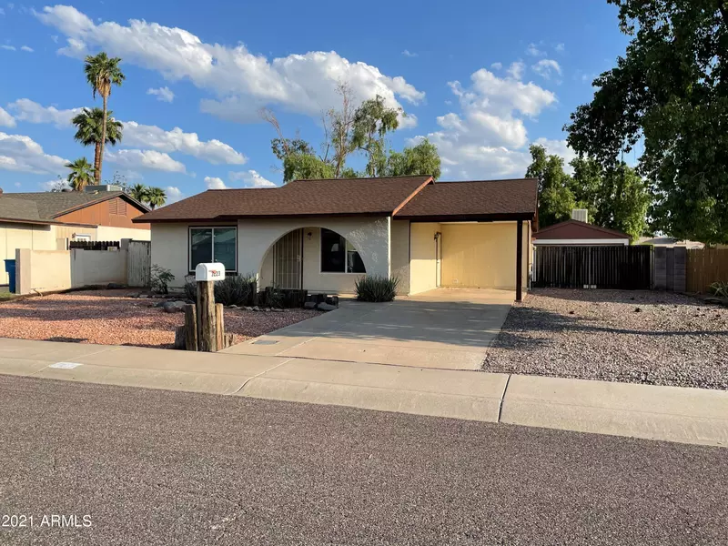 3223 E ANGELA Drive, Phoenix, AZ 85032