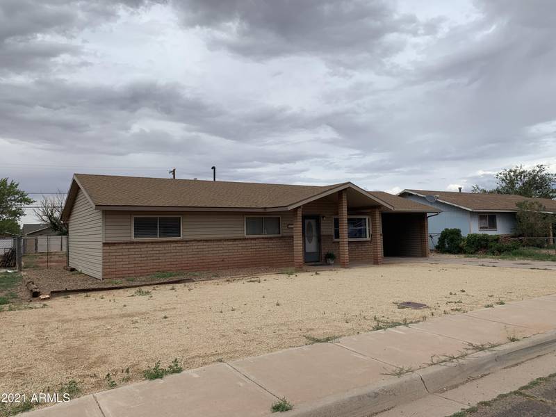 804 W GILMORE Street, Winslow, AZ 86047