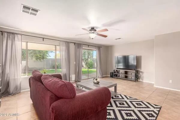 San Tan Valley, AZ 85140,3753 E YORKSHIRE Circle