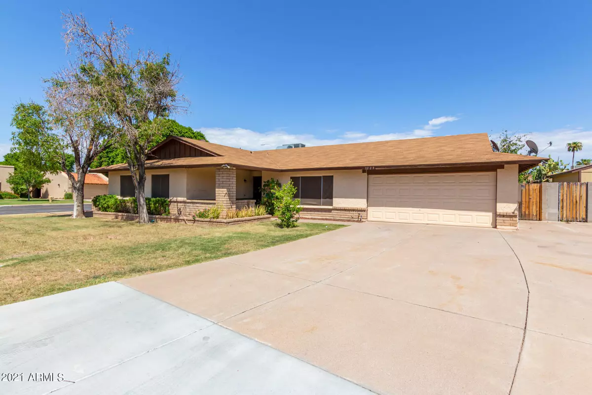 Chandler, AZ 85225,3223 N PLEASANT Drive